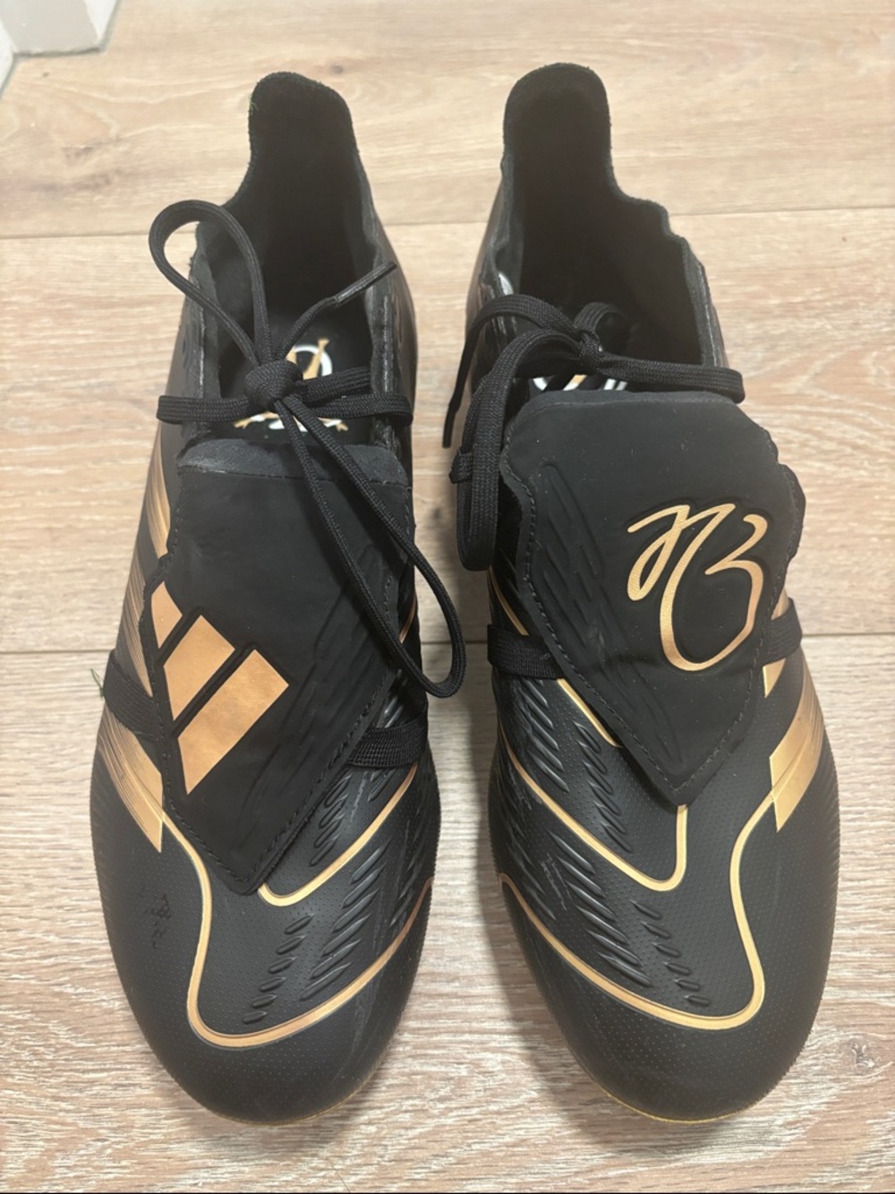 adidas Men's Black & Gold Soccer Cleats